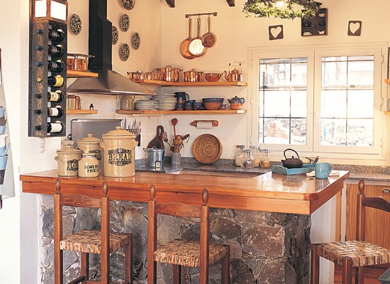 Muebles decocina: amoblamientos de cocina. Muebles de madera rustica para tv